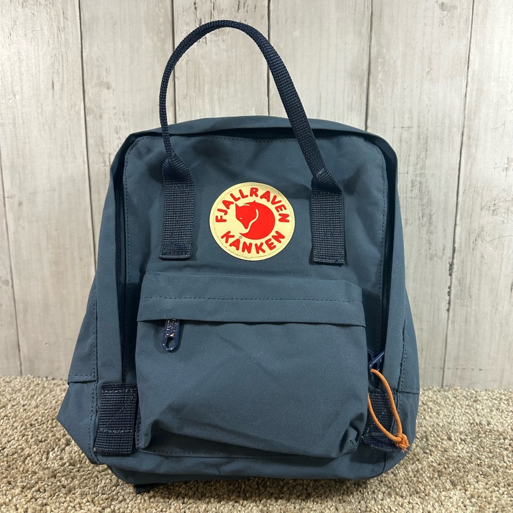 Fjallraven Kanken Small Blue Backpack Adjustable Strap Zipper Top Handle